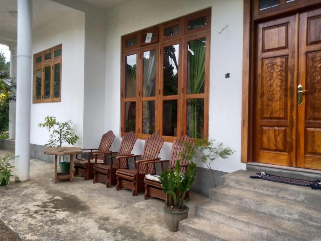 Alexandra Home For Foreign Tourists Only Gampola Exteriör bild